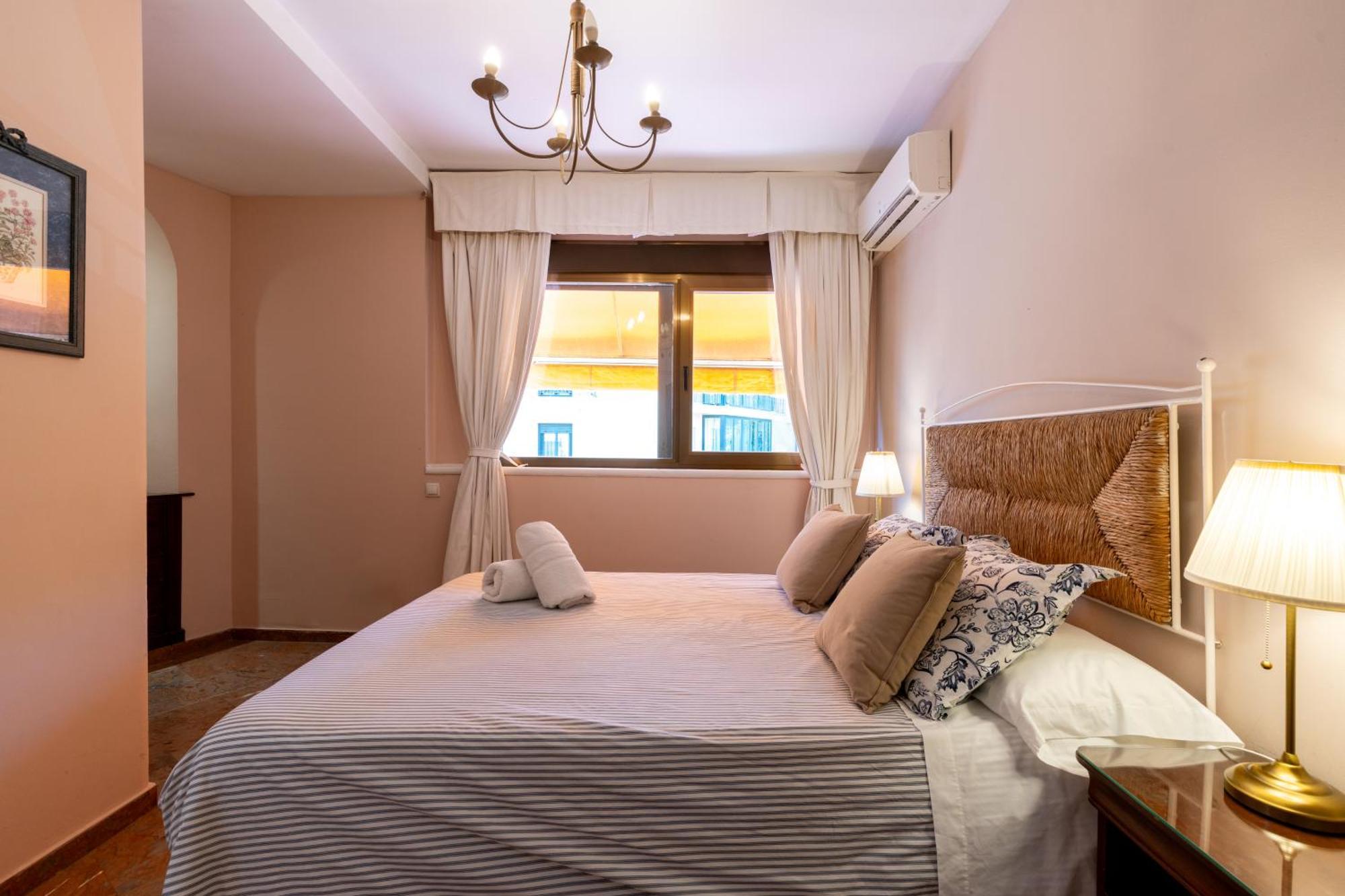 Penthouse!!! Center Of Seville!!! 2 Bedroom + 2 Bath!!! ภายนอก รูปภาพ